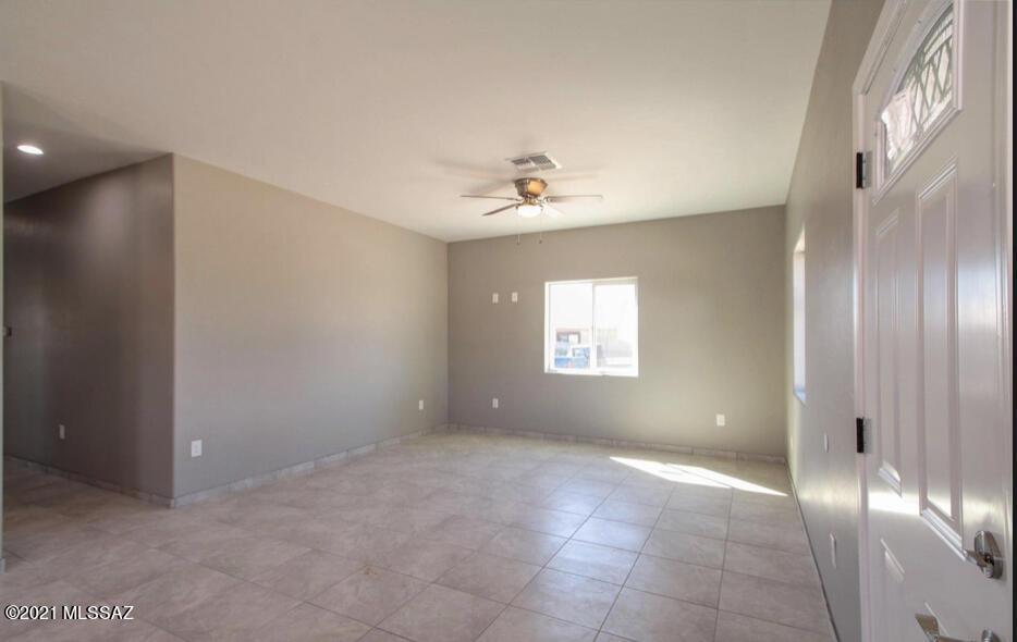 2552 West Roadrunner Road Tucson, AZ 85746 - Photo 7 of 9
