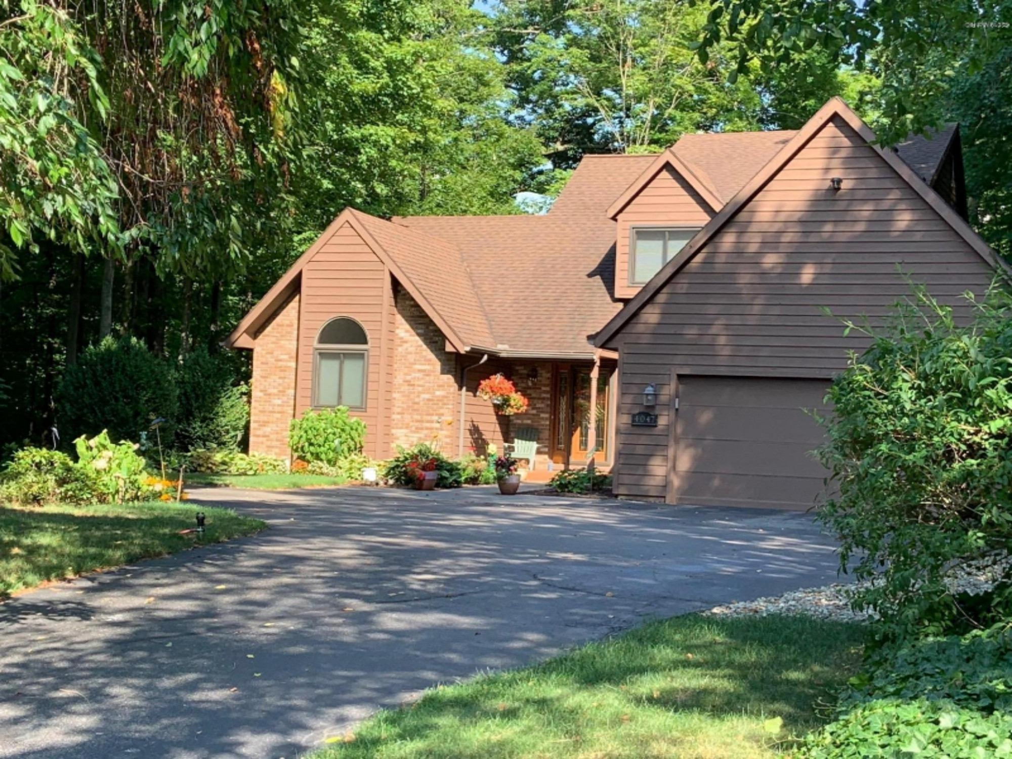 4047 Ravina Terrace St. Joseph, MI 49085 - Photo 1 of 71 IMG_2840
