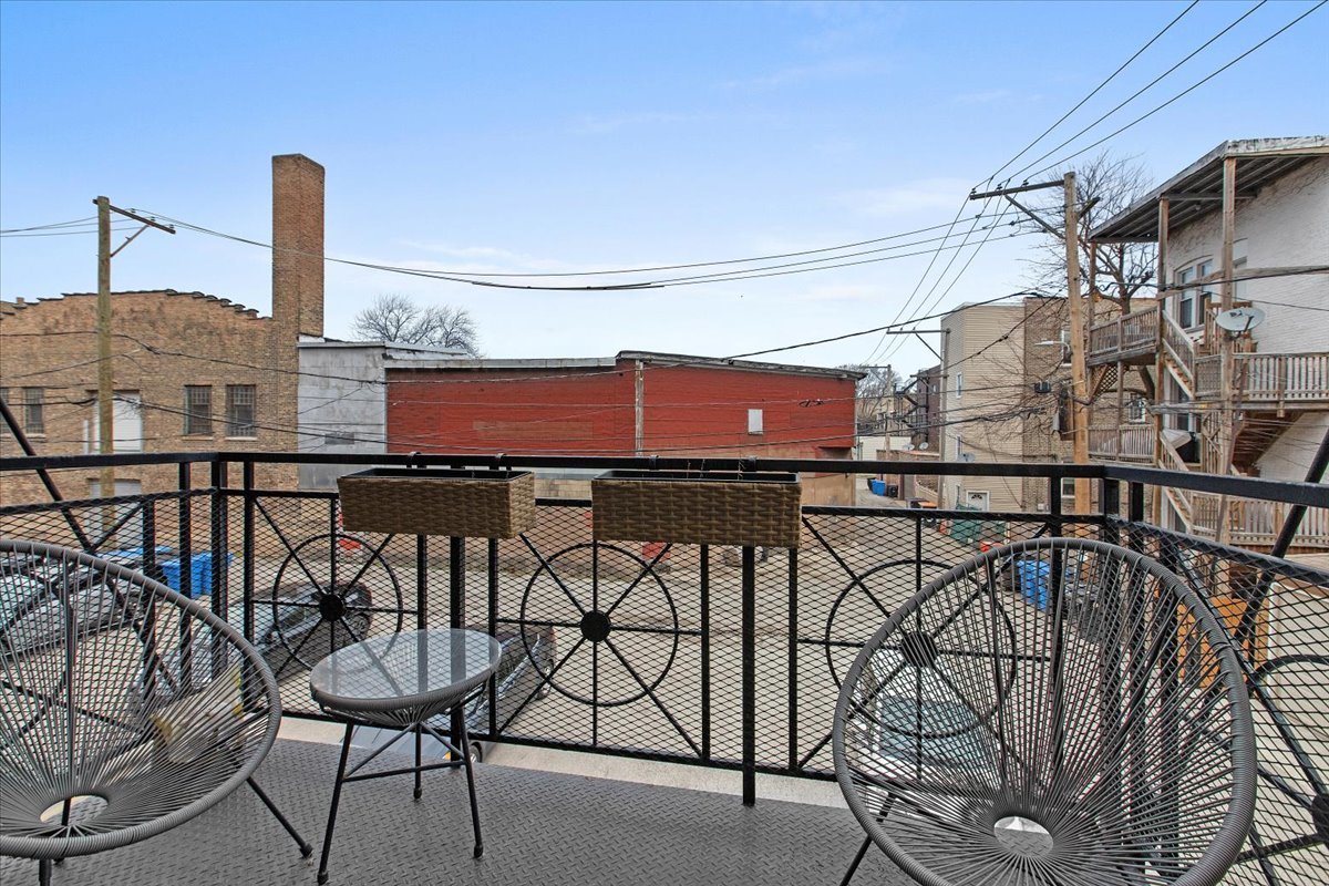 2112 West Rice Street, Unit 2 Chicago, IL 60622 - Photo 18 of 19 a close view of a light kitchen