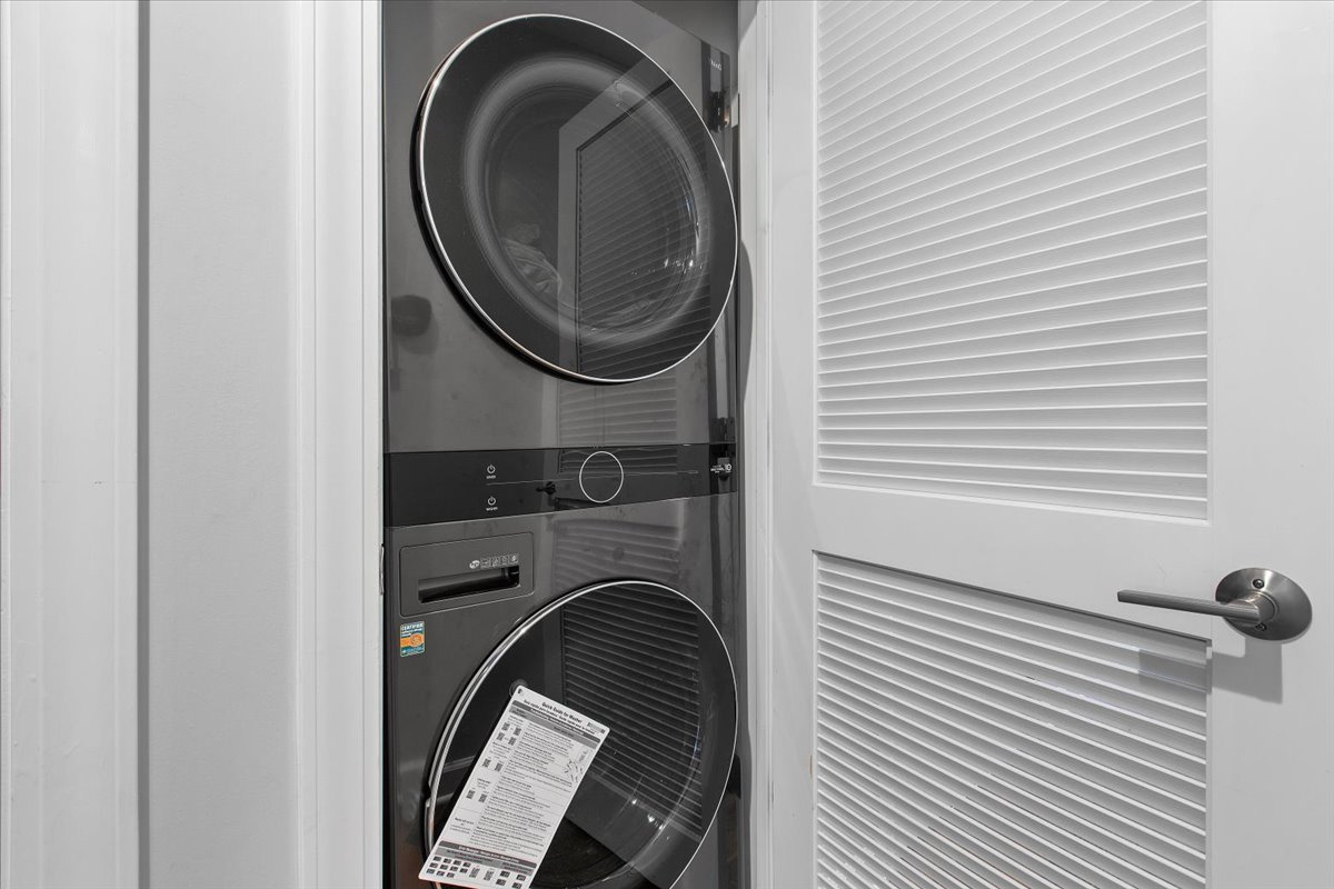 2112 West Rice Street, Unit 2 Chicago, IL 60622 - Photo 19 of 19 a utility room with dryer and washer