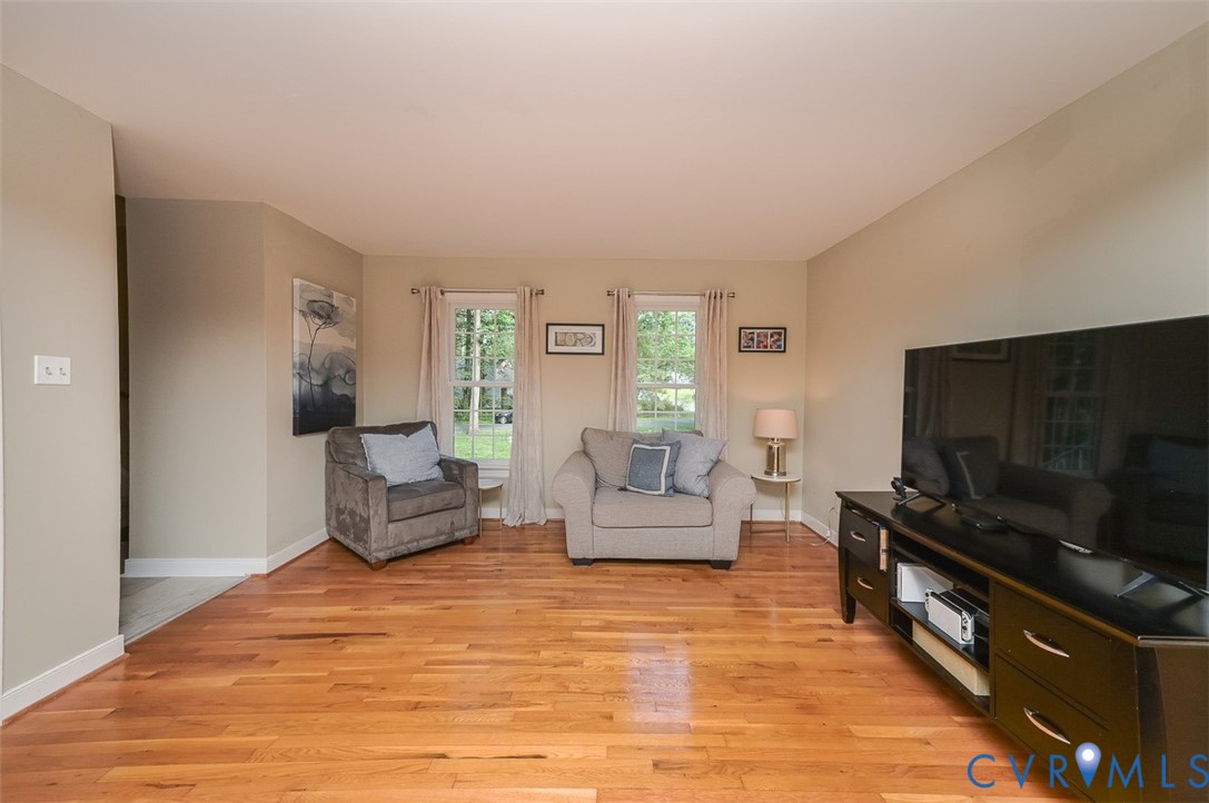 1113 Santa Anna Road Henrico, VA 23229 - Photo 7 of 56