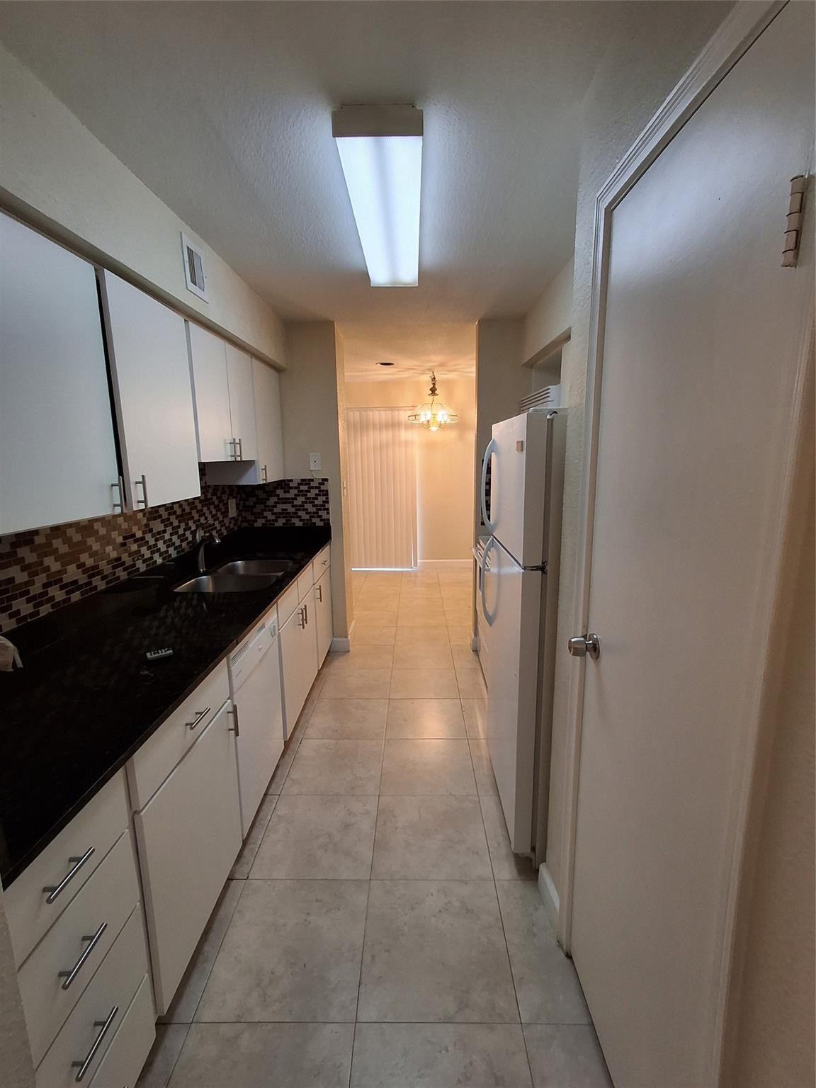 899 Riverside Drive, Unit 613 Coral Springs, FL 33071 - Photo 13 of 30 Photo 18