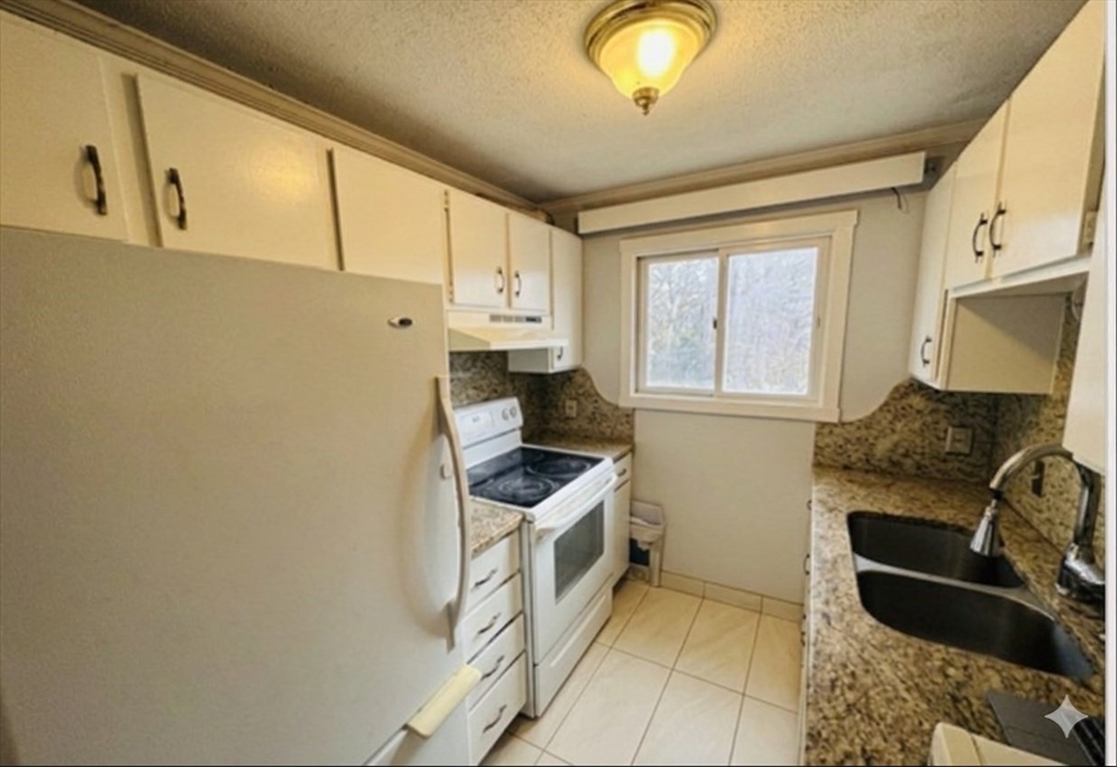 520 High Street, Unit 7 Clinton, MA 01510 - Photo 8 of 42