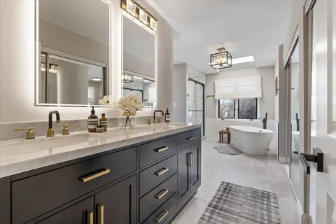 $1,575,000 | 461 Clover Avenue, Lake Forest, IL 60045