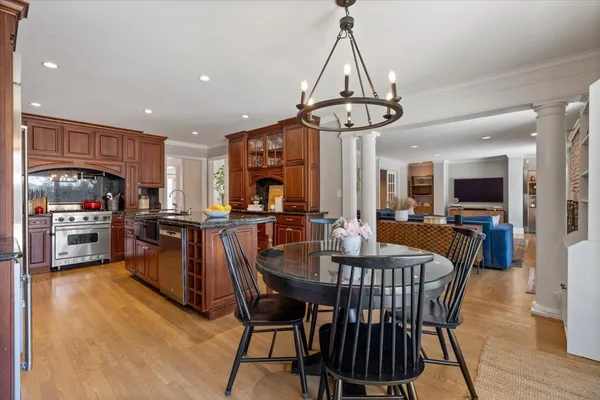 $1,575,000 | 461 Clover Avenue, Lake Forest, IL 60045