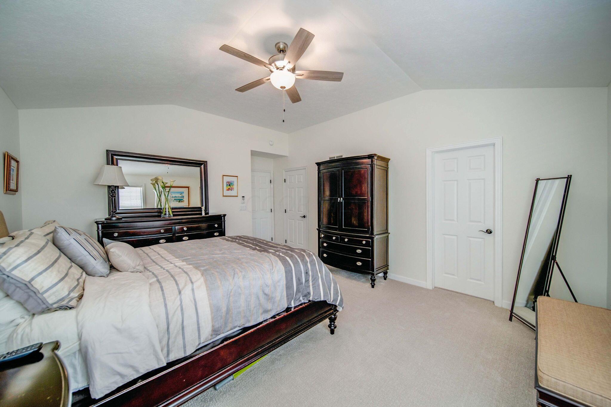 971 Ridge Crest Drive Columbus, OH 43230 - Photo 15 of 33 31-web-or-mls-DSC06486_7_8
