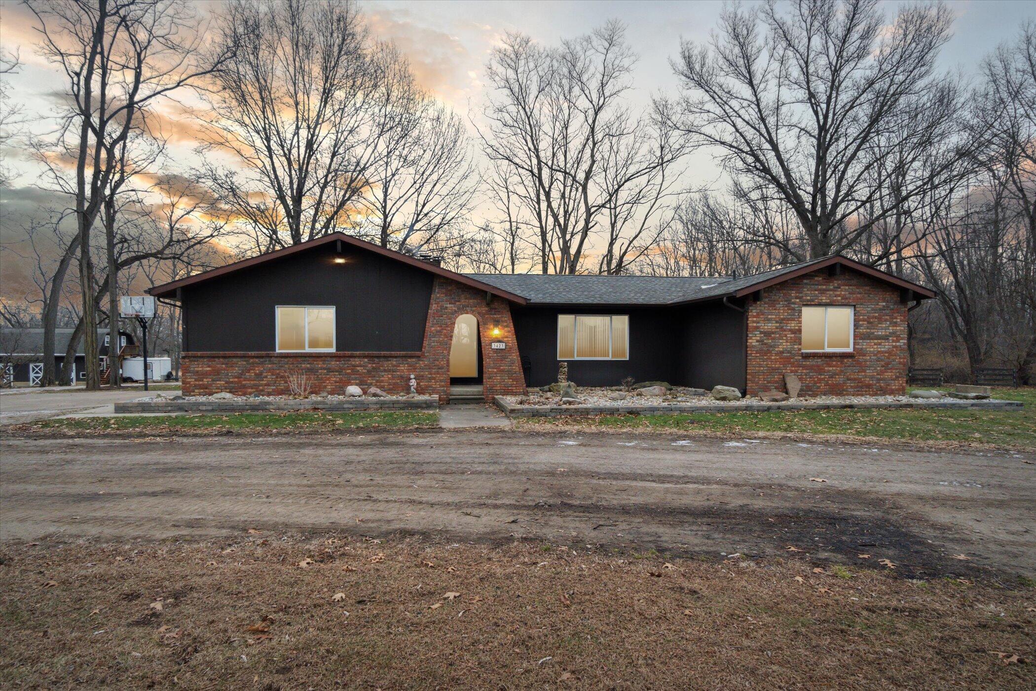 3423 Bailey Road Jackson, MI 49201 - Photo 1 of 49 01-3423-Bailey-Rd-Jackson-MI-49201-Windo