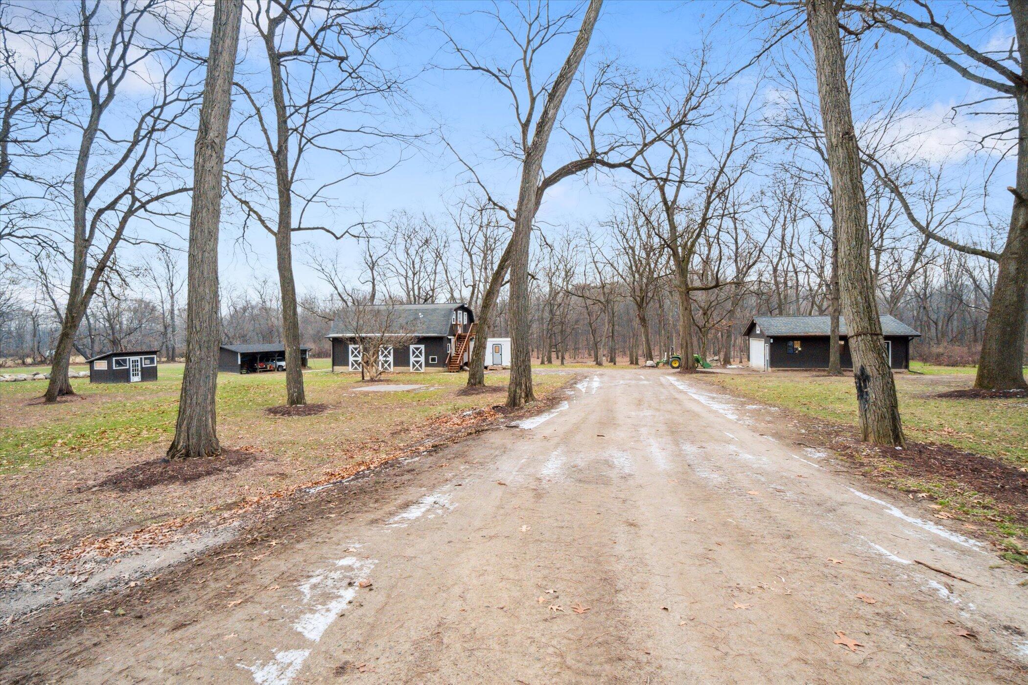 3423 Bailey Road Jackson, MI 49201 - Photo 13 of 49 40-3423-Bailey-Rd-Jackson-MI-49201-Windo