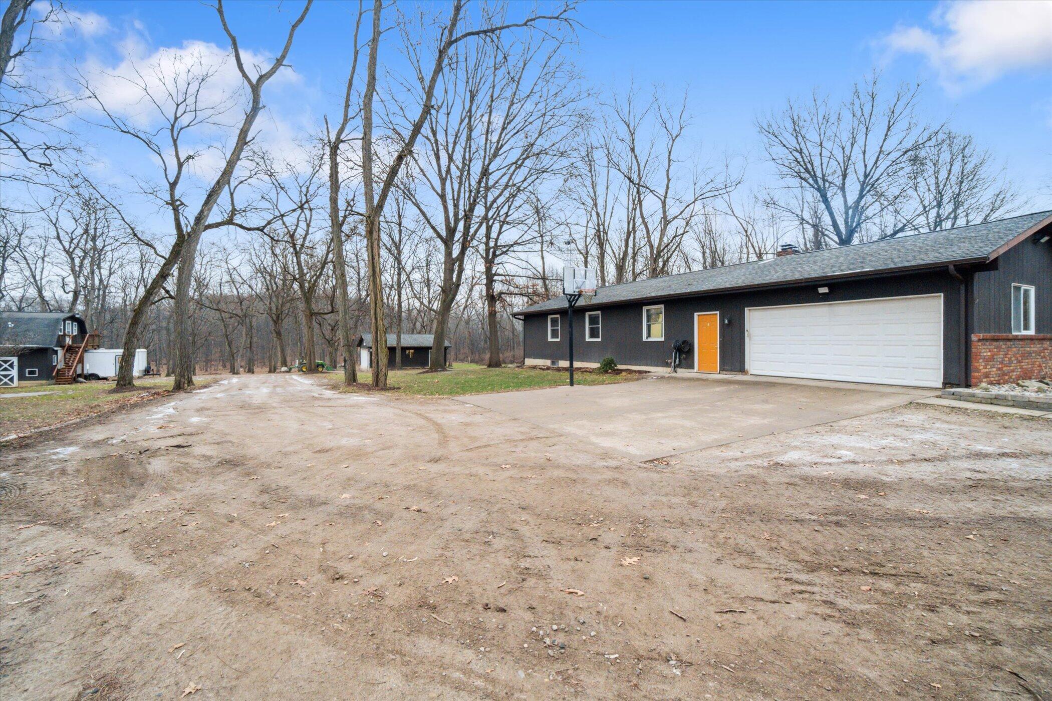 3423 Bailey Road Jackson, MI 49201 - Photo 23 of 49 41-3423-Bailey-Rd-Jackson-MI-49201-Windo