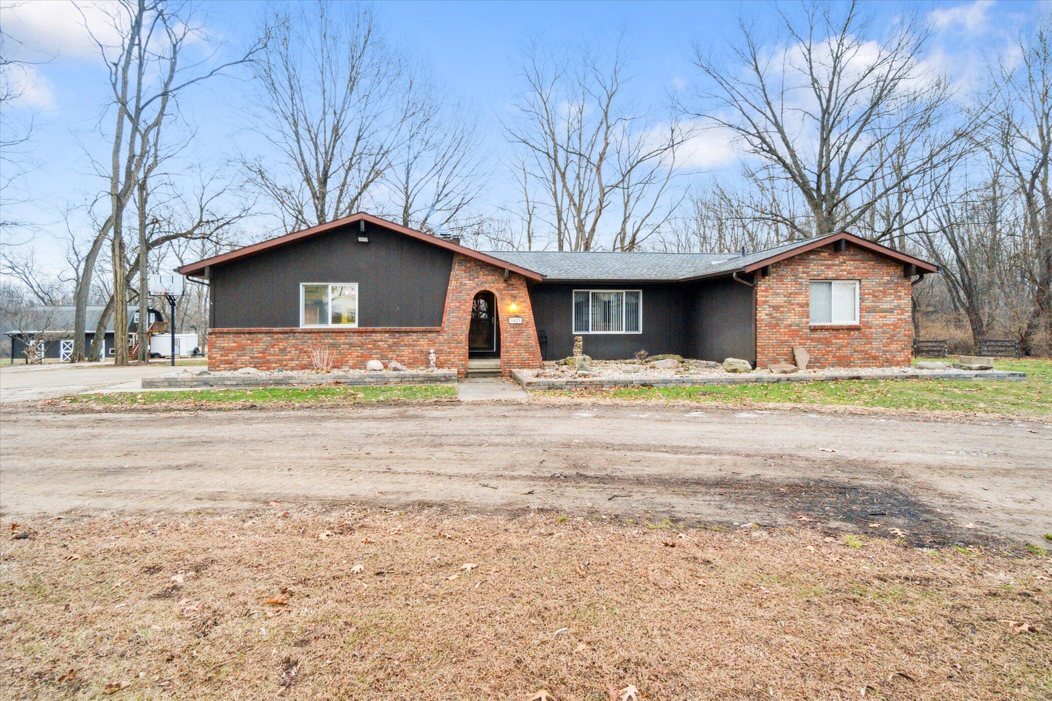 3423 Bailey Road Jackson, MI 49201 - Photo 27 of 49 03-3423-Bailey-Rd-Jackson-MI-49201-Windo