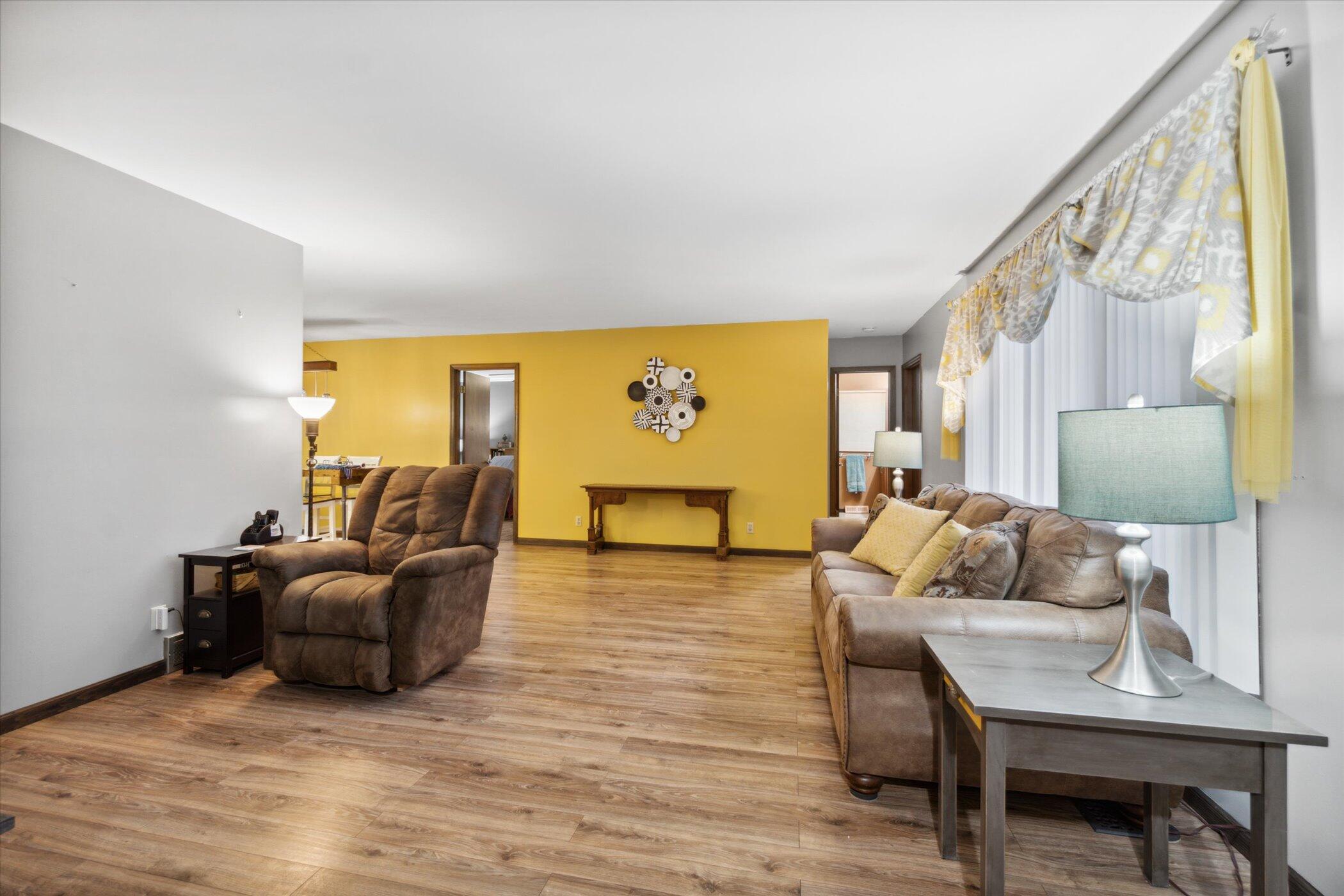 3423 Bailey Road Jackson, MI 49201 - Photo 3 of 49 08-3423-Bailey-Rd-Jackson-MI-49201-Windo