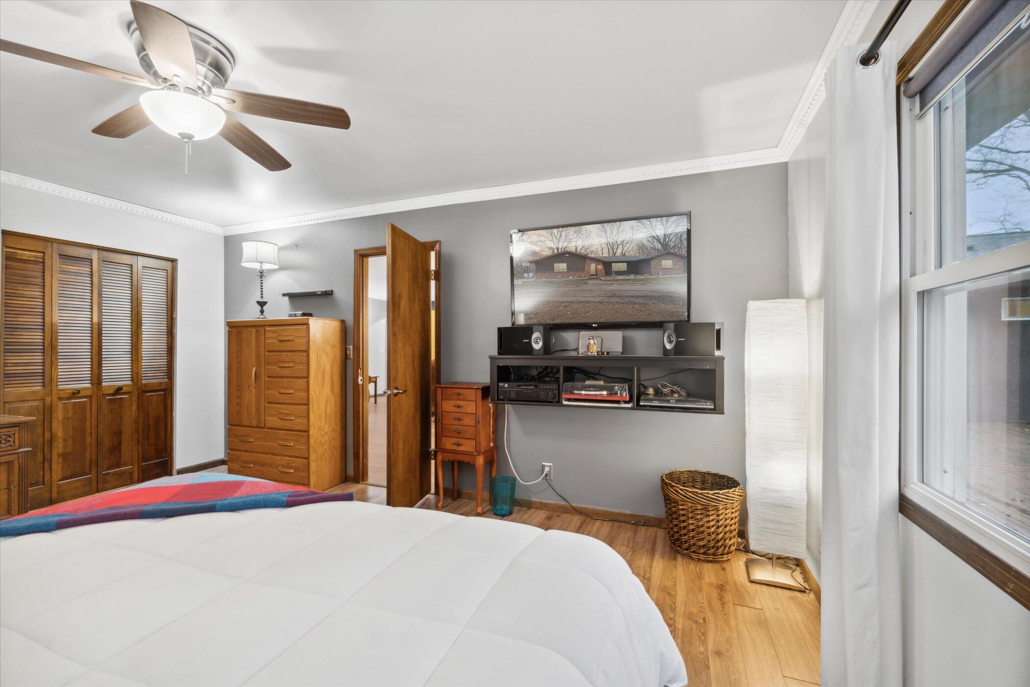 3423 Bailey Road Jackson, MI 49201 - Photo 40 of 49 25-3423-Bailey-Rd-Jackson-MI-49201-Windo