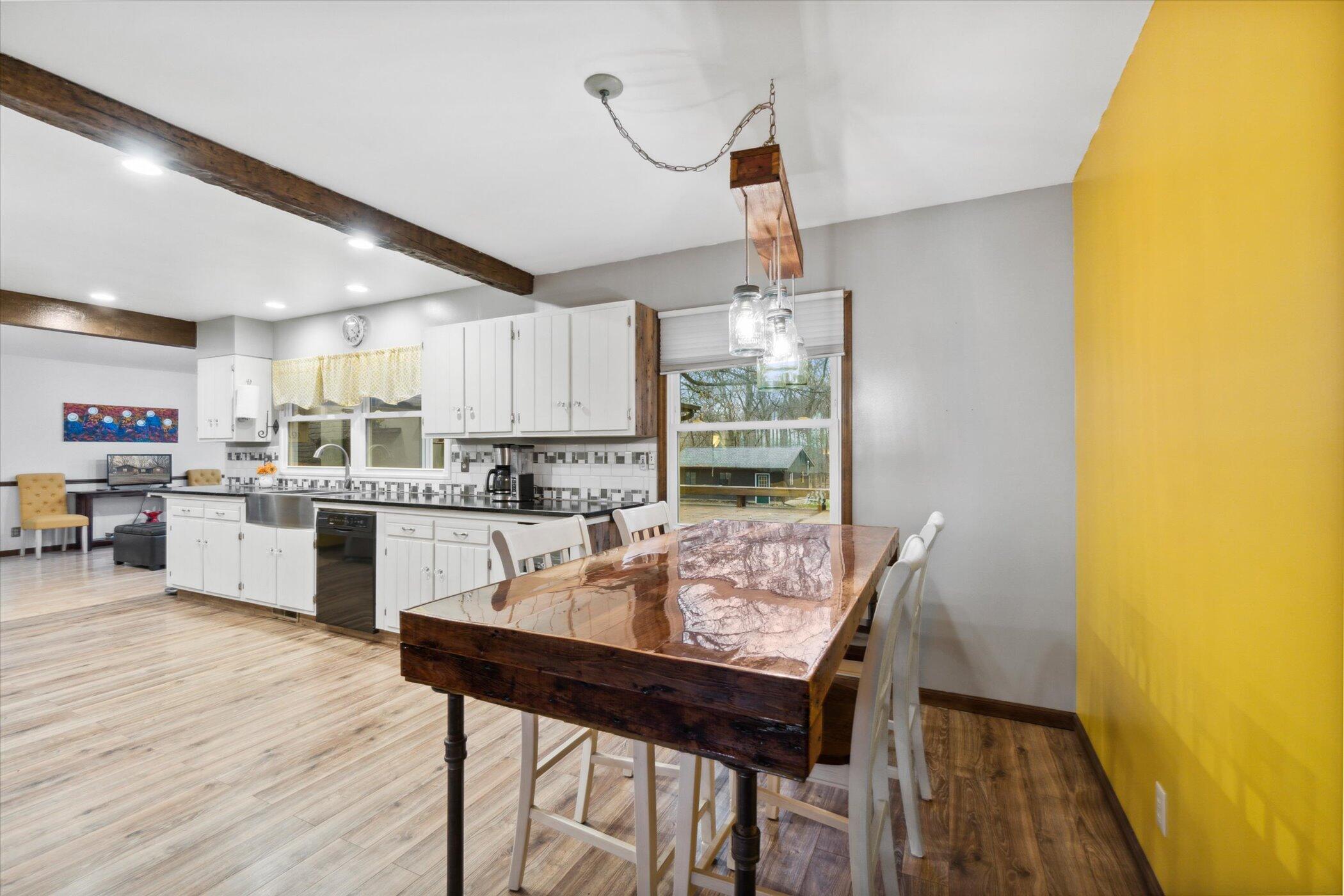 3423 Bailey Road Jackson, MI 49201 - Photo 4 of 49 12-3423-Bailey-Rd-Jackson-MI-49201-Windo