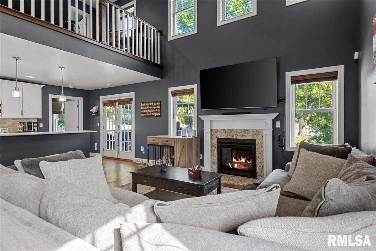 505 East Main Street Rochester, IL 62563 - Photo 8 of 39 Gallery Image 8