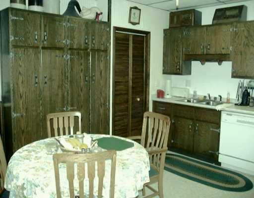 449 Mankey Road Amity, PA 15311 - Photo 5 of 8