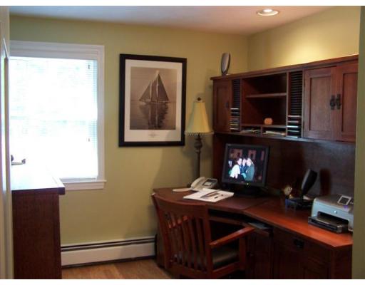 199 Stonecleave Road North Andover, MA 01845 - Photo 6 of 22 Gallery Image 6