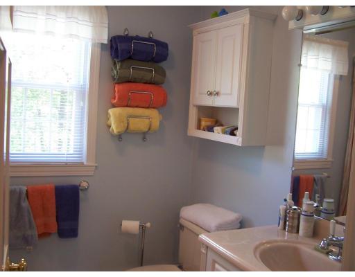 199 Stonecleave Road North Andover, MA 01845 - Photo 10 of 22 Gallery Image 10