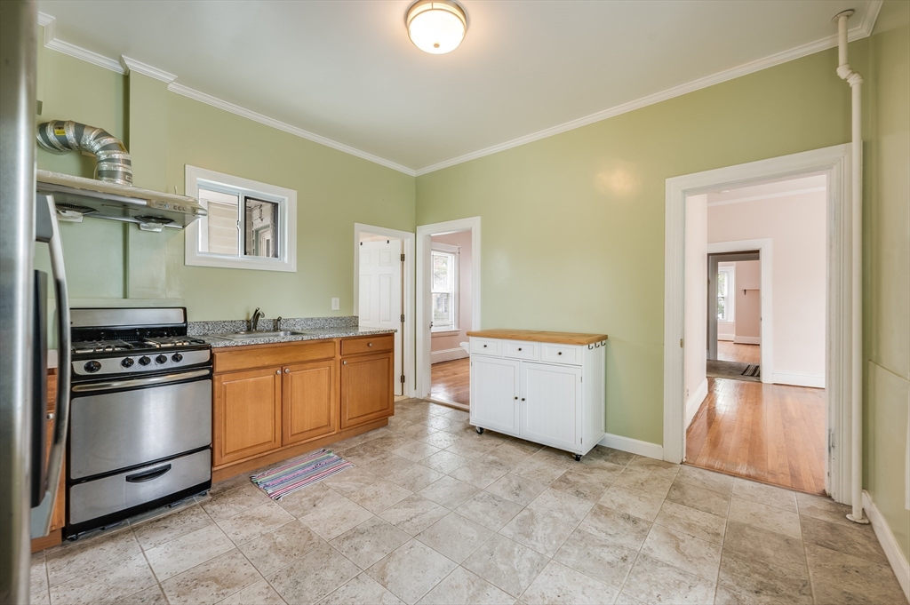 20 Watts Street Malden, MA 02148 - Photo 7 of 30