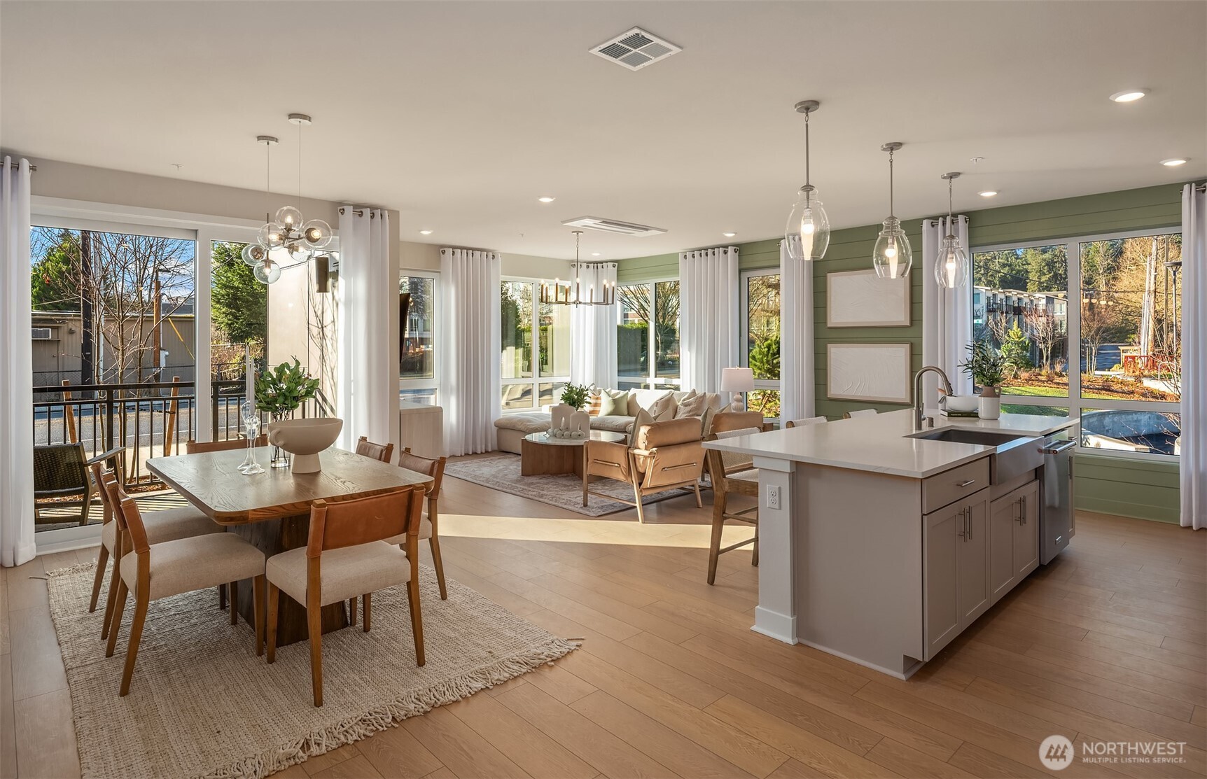 6901 Northeast 184th Lane, Unit 301 Kenmore, WA 98028 - Photo 3 of 17