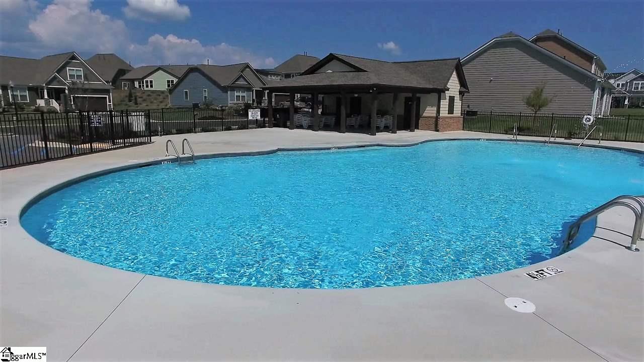 Enjoy wonderful amenities like a community pool!