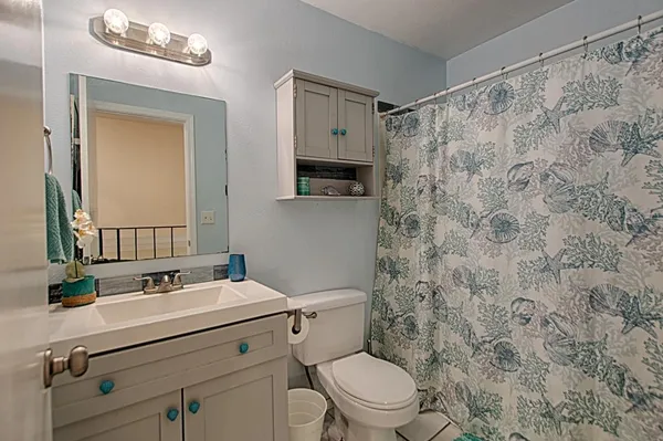 $745,000 | 5489 Soquel Drive, Soquel, CA 95073