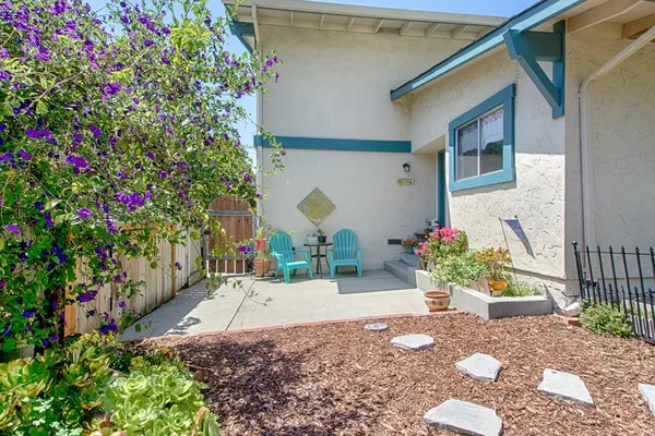 $745,000 | 5489 Soquel Drive, Soquel, CA 95073