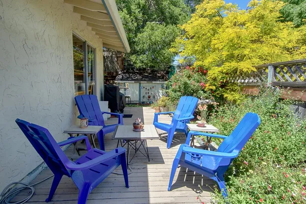 $745,000 | 5489 Soquel Drive, Soquel, CA 95073