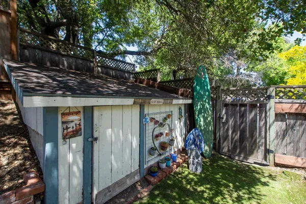 $745,000 | 5489 Soquel Drive, Soquel, CA 95073