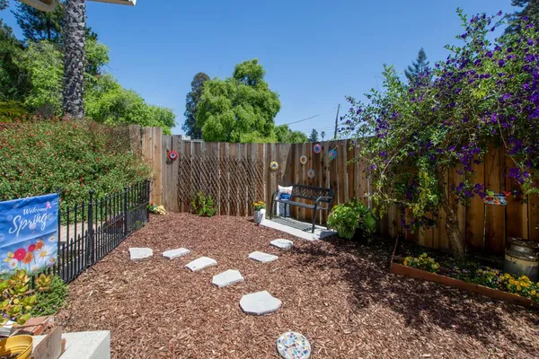 $745,000 | 5489 Soquel Drive, Soquel, CA 95073