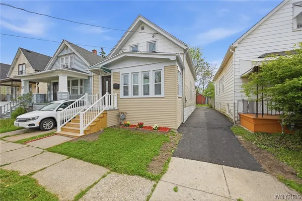 $239,900 | 53 Roslyn Street, Buffalo, NY 14211