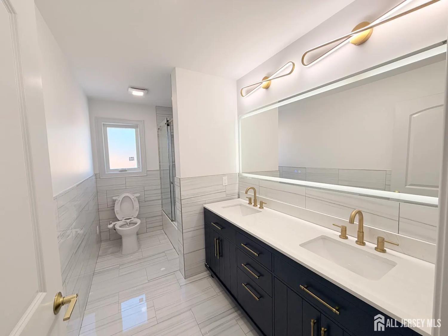 46 Foyer Street Edison, NJ 08817 - Photo 11 of 12