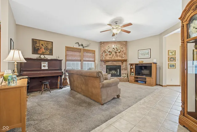 $352,900 | 10190 Holly Berry Circle, Fishers, IN 46038