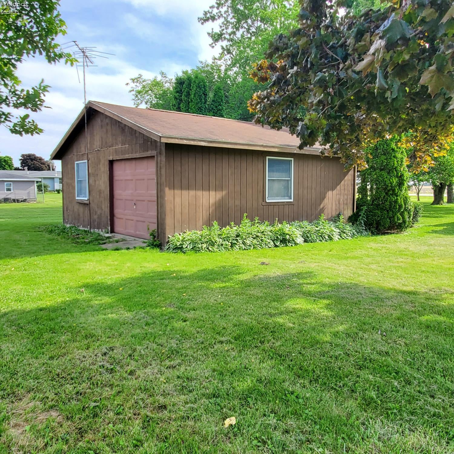 10410 Patten Tract Road Monroeville, OH 44847 - Photo 4 of 34 Gallery Image 4