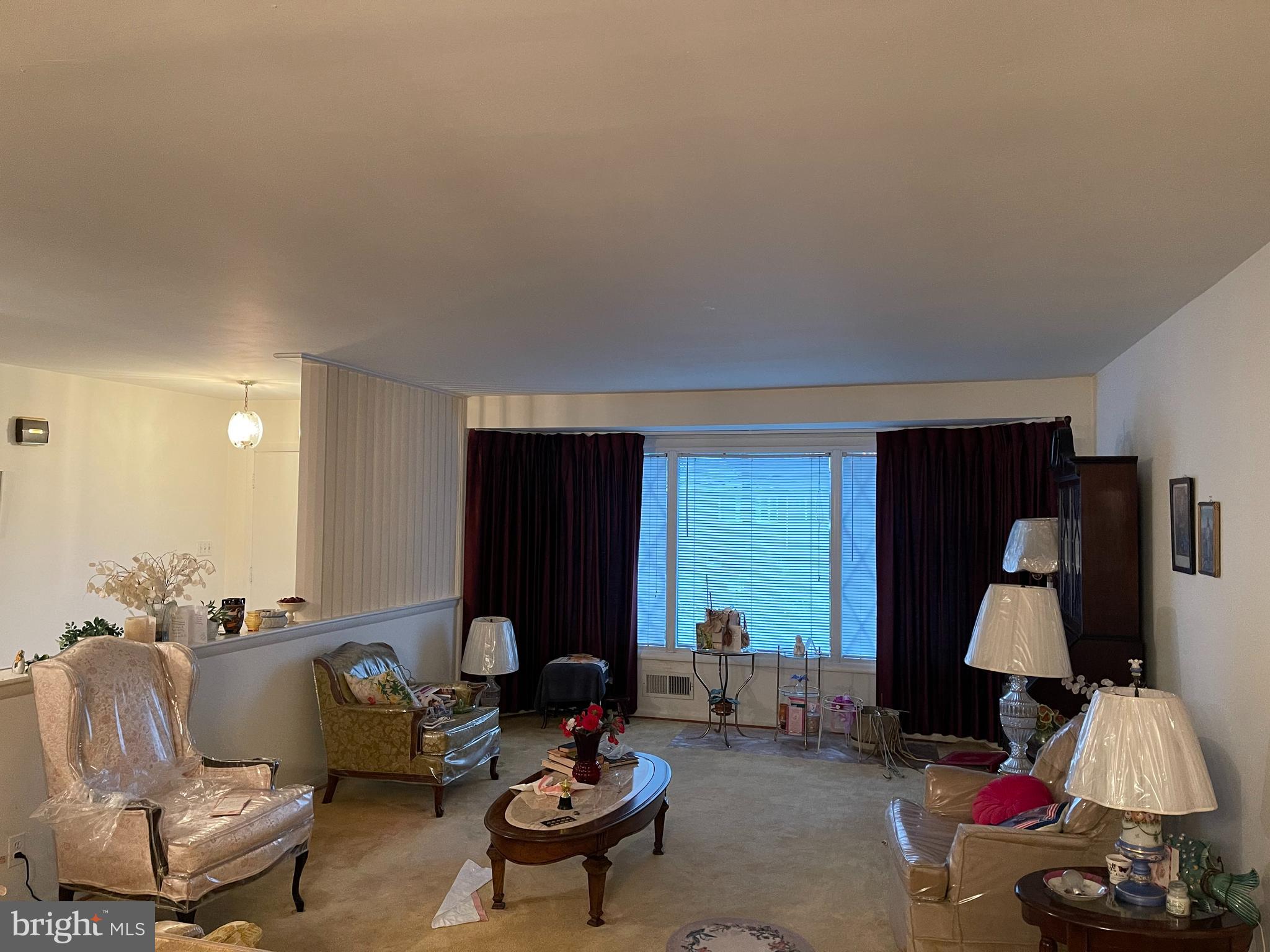 1446 Roxanna Road Northwest Washington, DC 20012 - Photo 5 of 22 Living Room