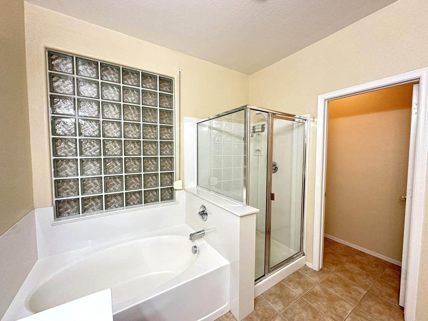 1812 East Beverly Road Phoenix, AZ 85042 - Photo 17 of 26 Photo #17