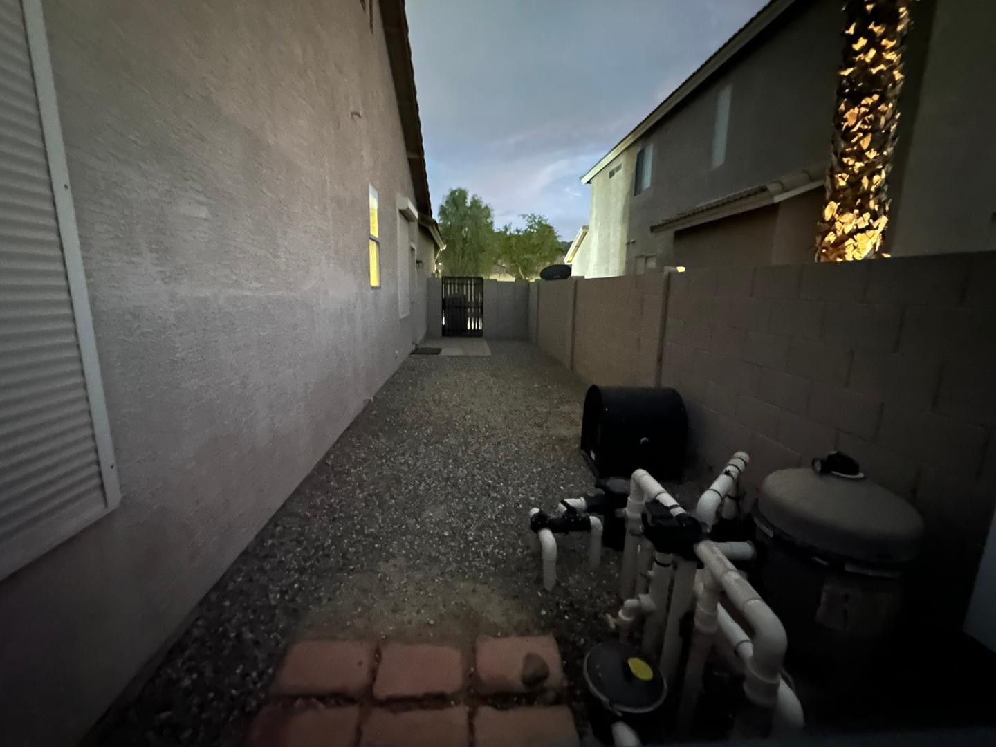 1812 East Beverly Road Phoenix, AZ 85042 - Photo 5 of 26 Photo #5