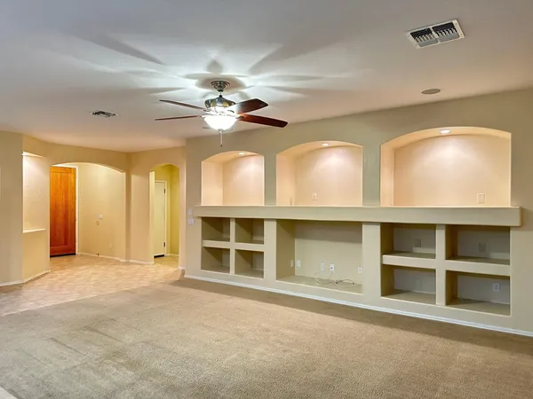 $2,499 | 1812 East Beverly Road, Phoenix, AZ 85042