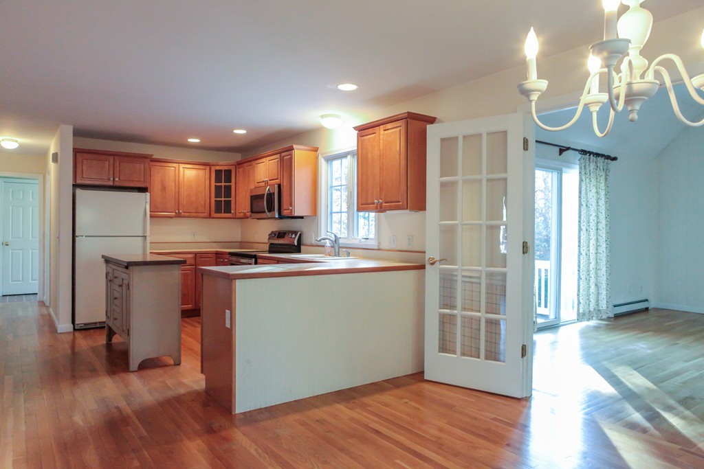 9 Sarah Lawrence Road Sandwich, MA 02563 - Photo 8 of 30 Gallery Image 8