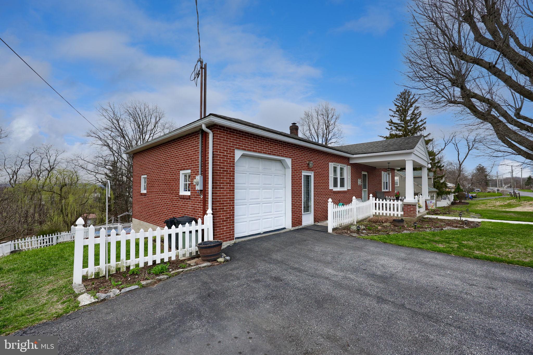 3020 Tunnel Hill Road Lebanon, PA 17046 - Photo 3 of 60