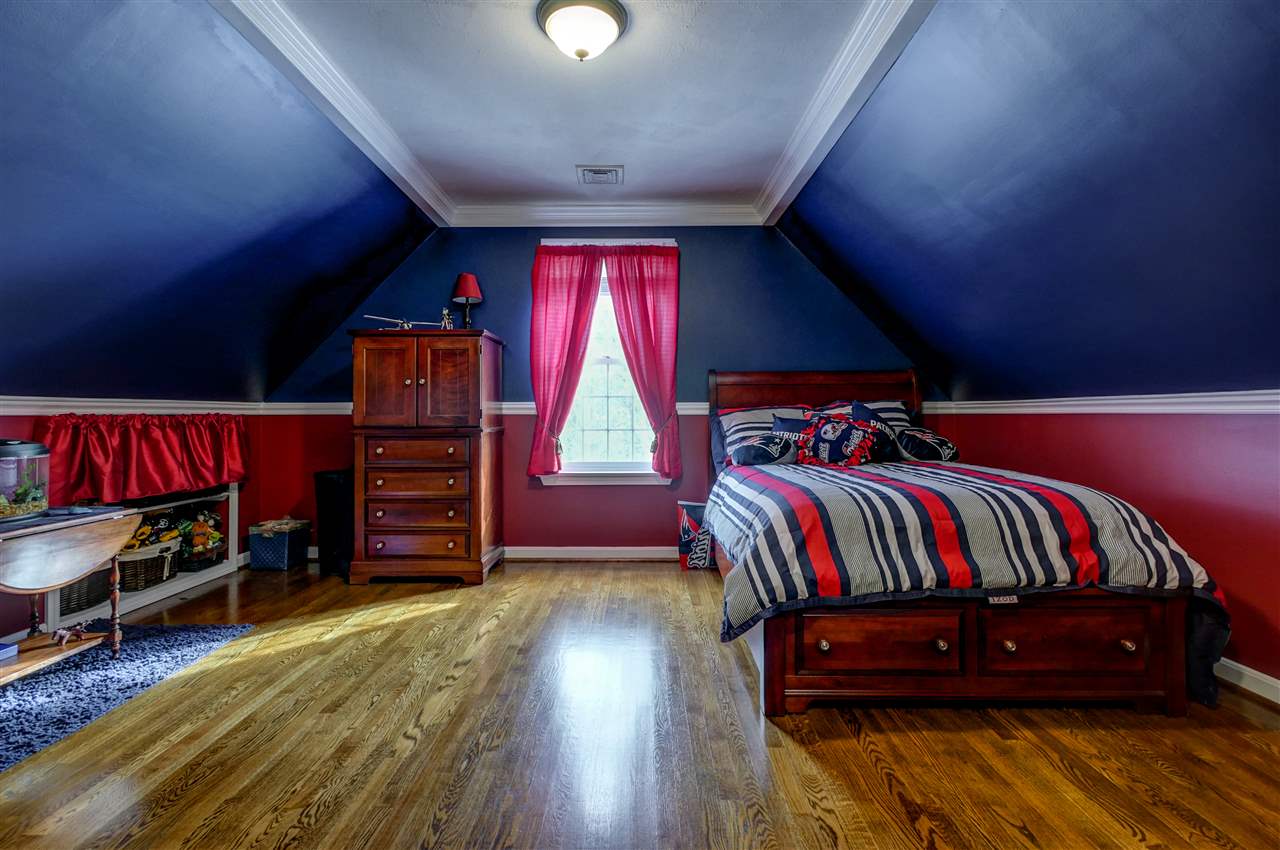 148 Powder Hill Road Bedford, NH 03110 - Photo 23 of 40