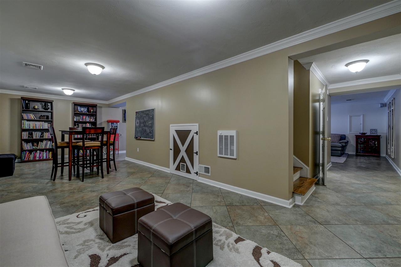 148 Powder Hill Road Bedford, NH 03110 - Photo 29 of 40