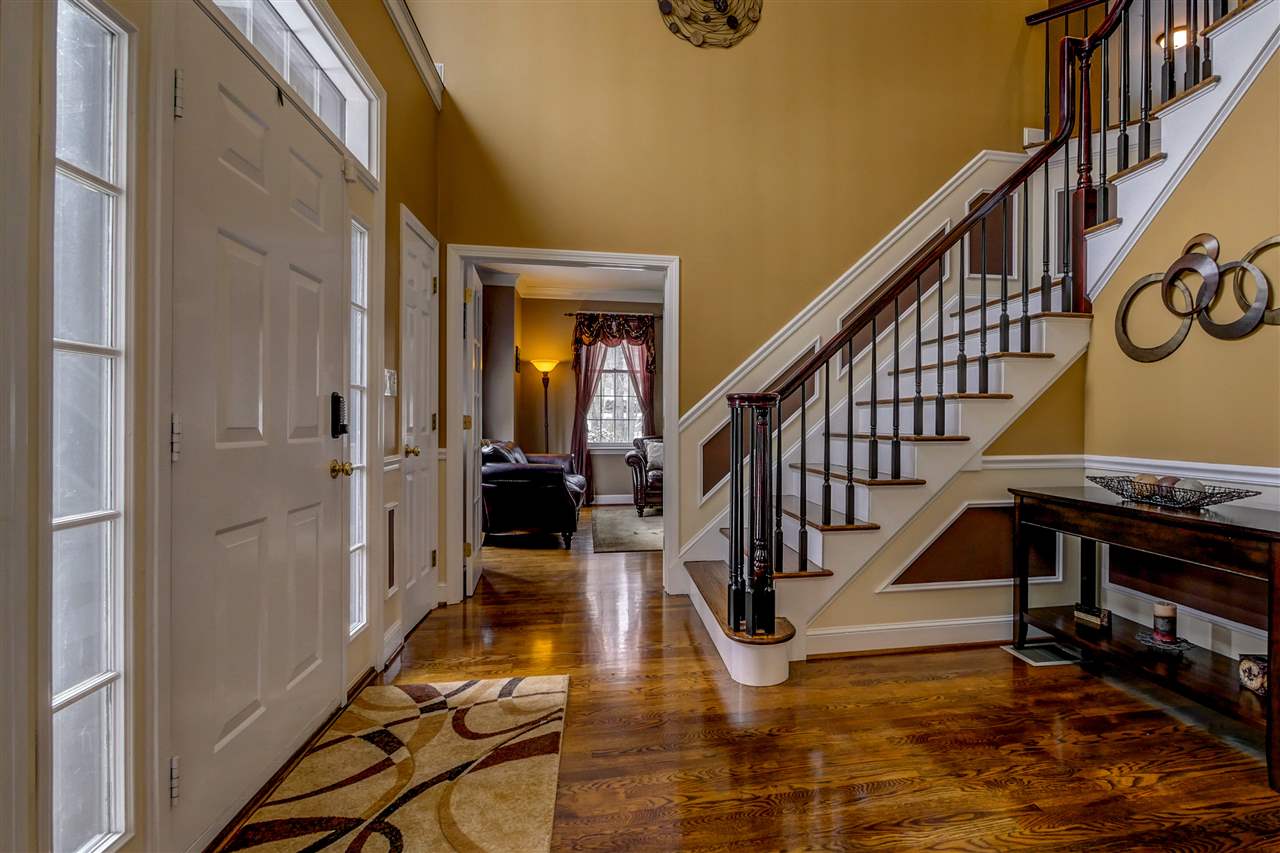 148 Powder Hill Road Bedford, NH 03110 - Photo 4 of 40
