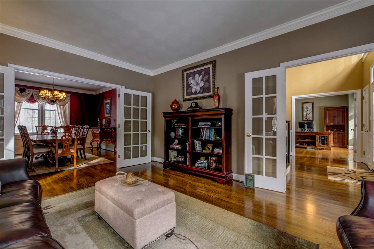 148 Powder Hill Road Bedford, NH 03110 - Photo 6 of 40