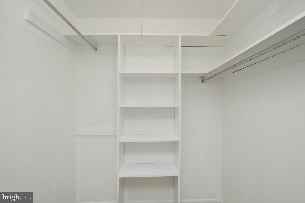 2105 Walsh View Terrace, Unit 15302 Silver Spring, MD 20902 - Photo 13 of 32 Gallery Image 13