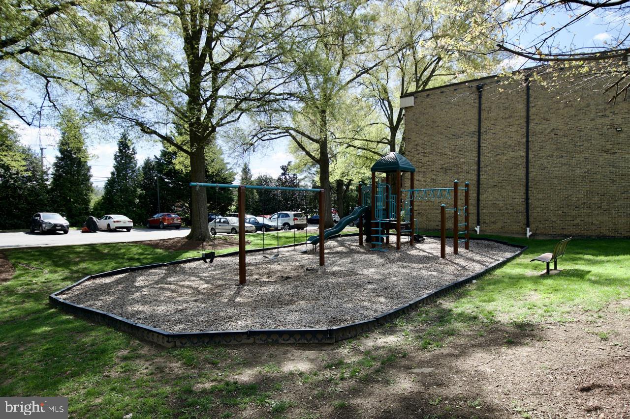 2105 Walsh View Terrace, Unit 15302 Silver Spring, MD 20902 - Photo 24 of 32 Gallery Image 24