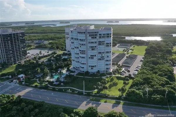 $2,900 | 5051 North Hwy A1A, Unit 45, Fort Pierce, FL 34949