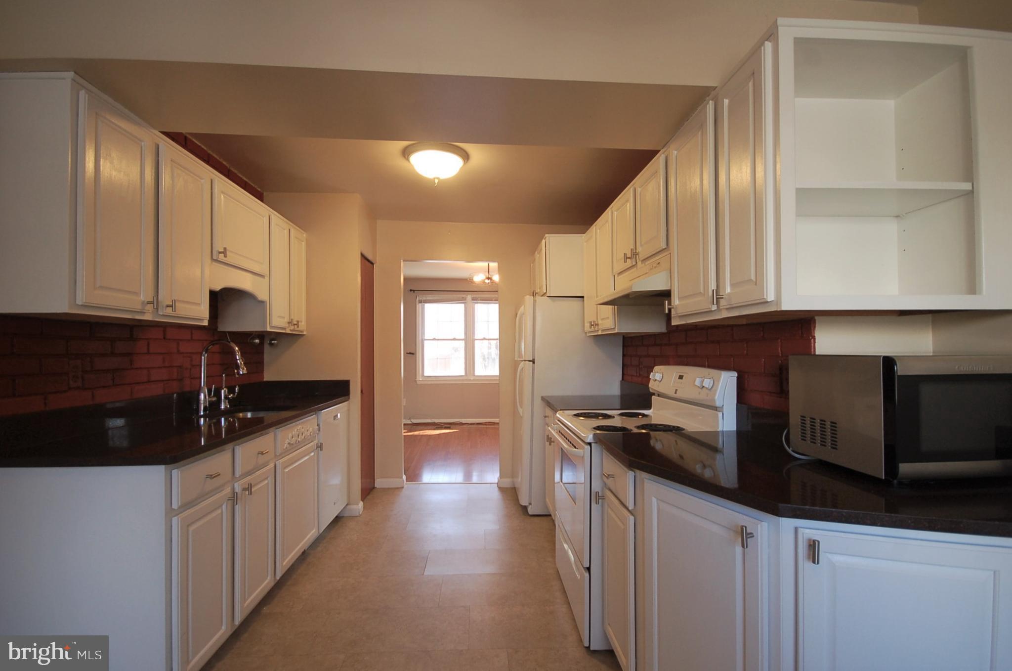 54 Oak Shade Road Gaithersburg, MD 20878 - Photo 3 of 15 Kitchen