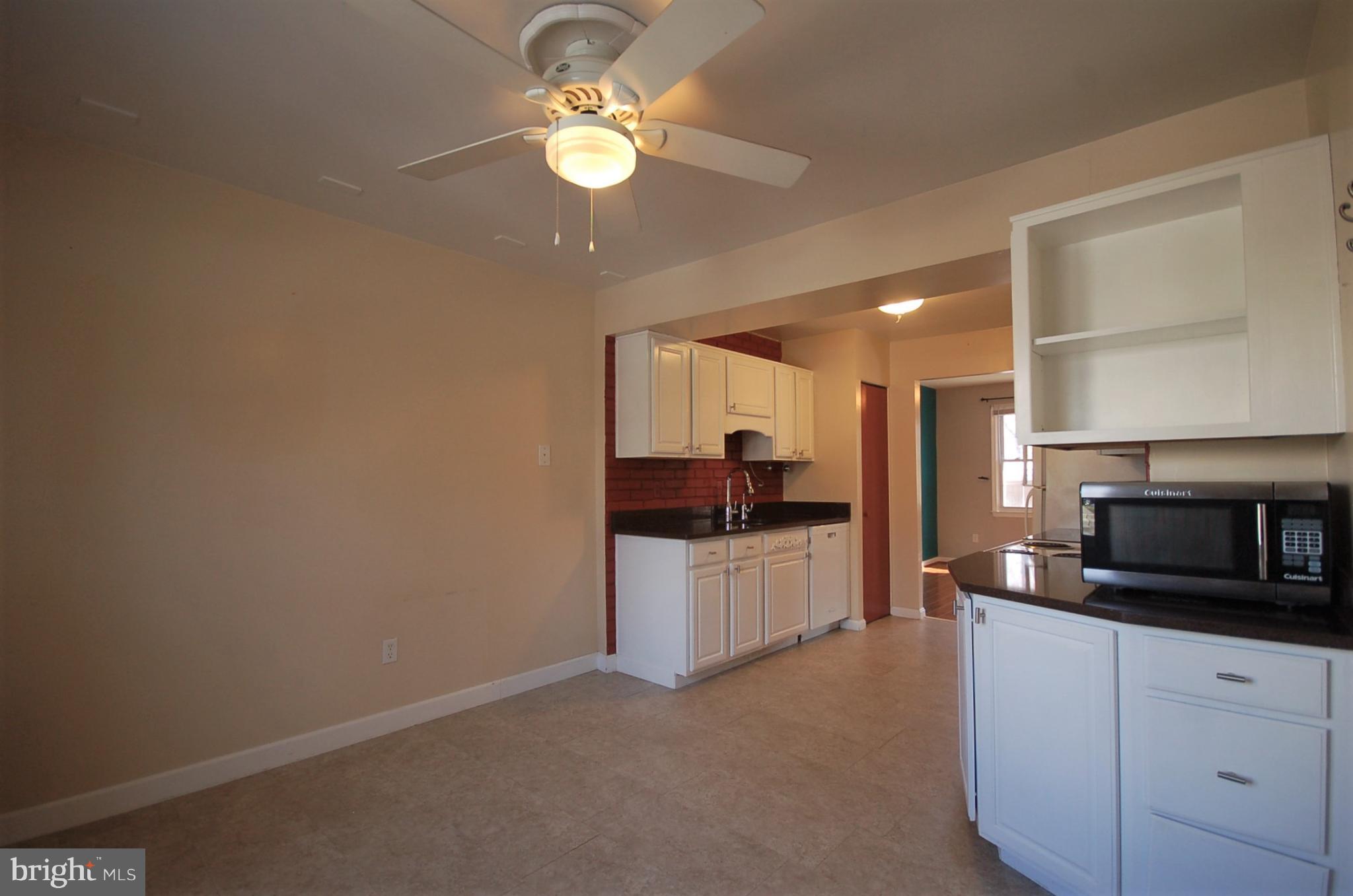 54 Oak Shade Road Gaithersburg, MD 20878 - Photo 4 of 15 Kitchen
