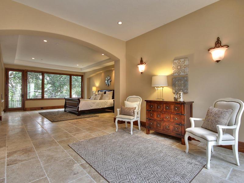 Monterra Oaks Road Monterey, CA 93940 - Photo 20 of 38 a living room with furniture and a large window