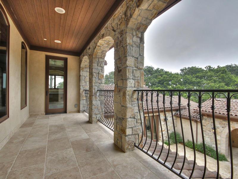 Monterra Oaks Road Monterey, CA 93940 - Photo 5 of 38 a view of a porch